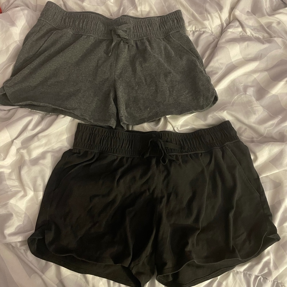 2 Shorts